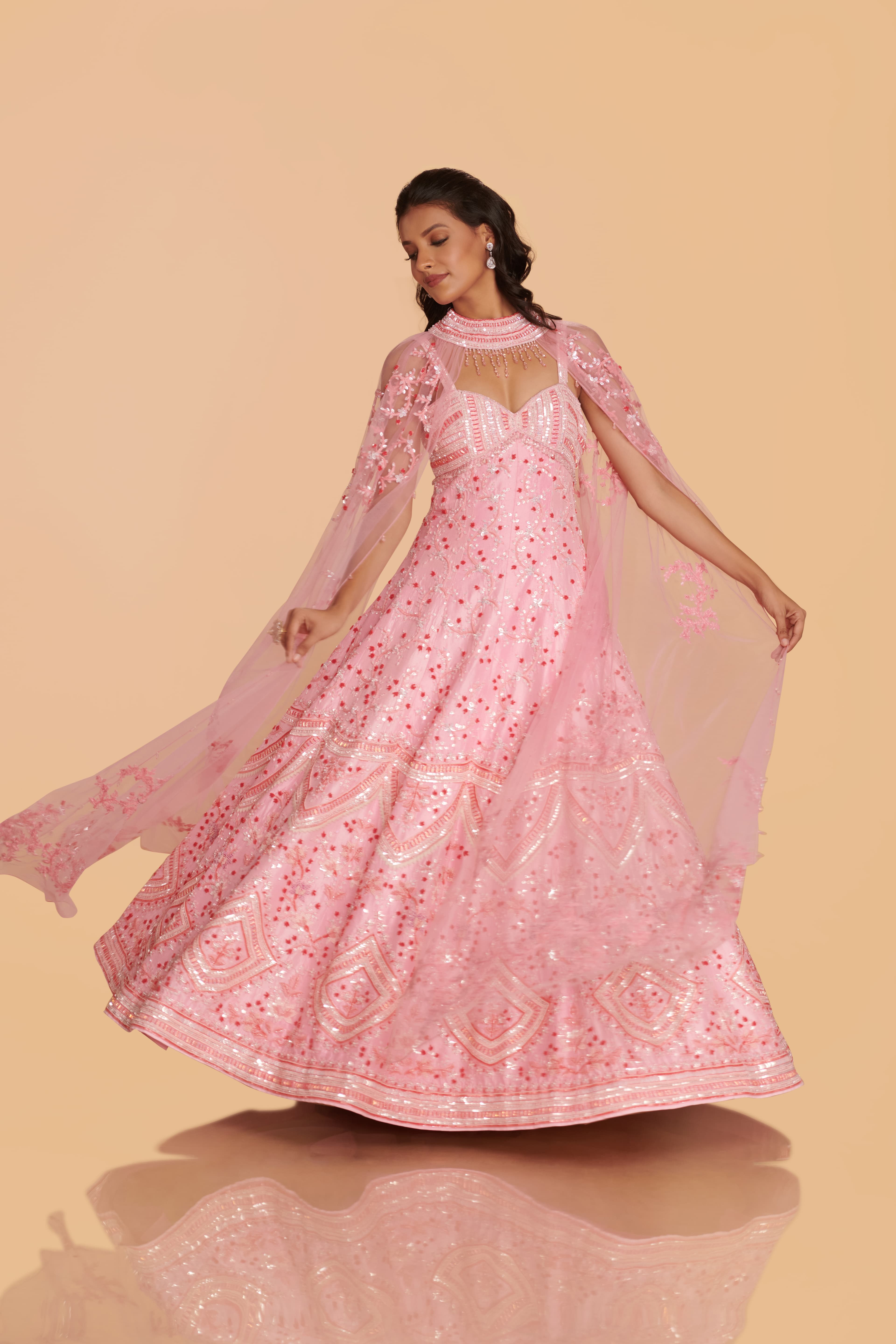 Kalidaar gown and trail cape AS/D/038